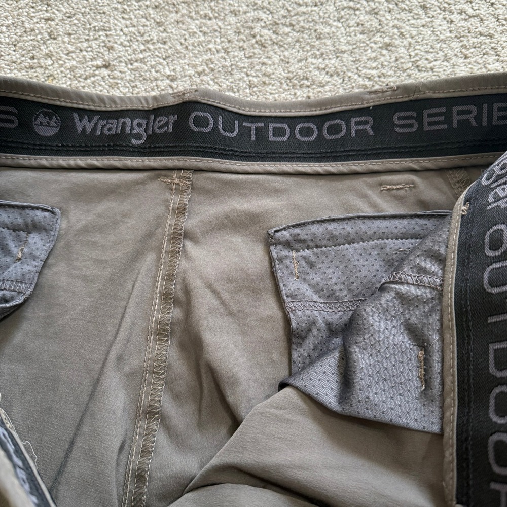 Wrangler Outdoor Series Men's Shorts Size 40 Nylon Blend Hiking - Picture 5 of 8